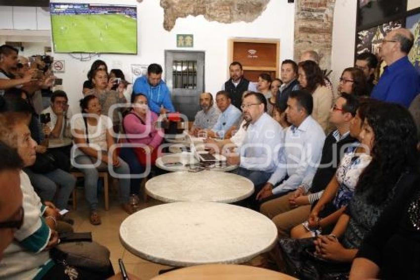 GRUPO DE PANISTAS