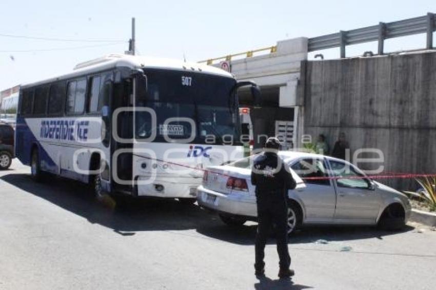 CHOQUE . AUTOPISTA