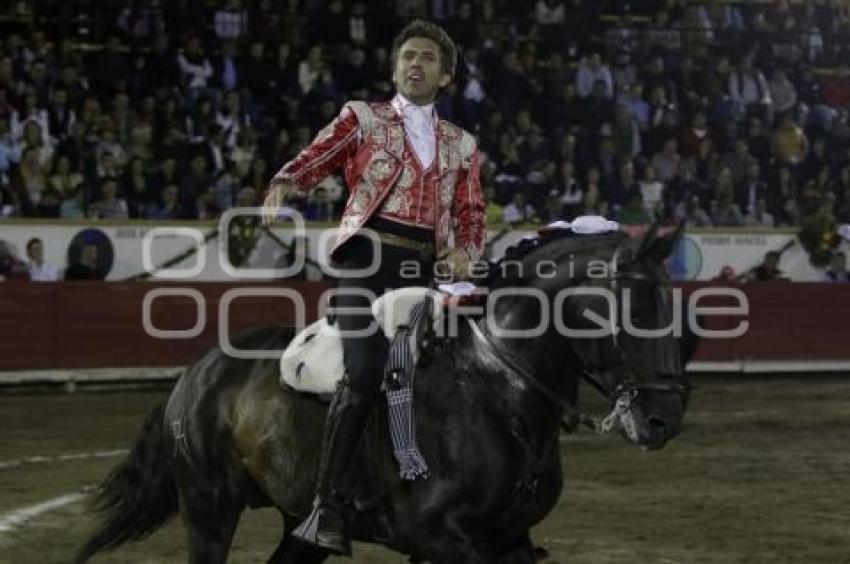 TOROS . PABLO HERMOSO DE MENDOZA