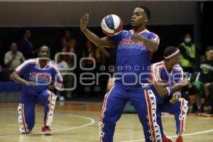 THE HARLEM GLOBETROTTERS
