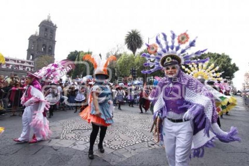 DESFILE DE HUEHUES