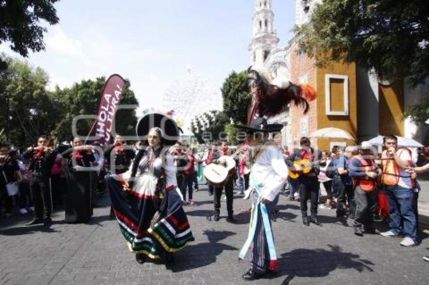 DESFILE DE HUEHUES