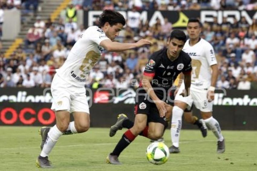 FÚTBOL . LOBOS BUAP VS PUMAS