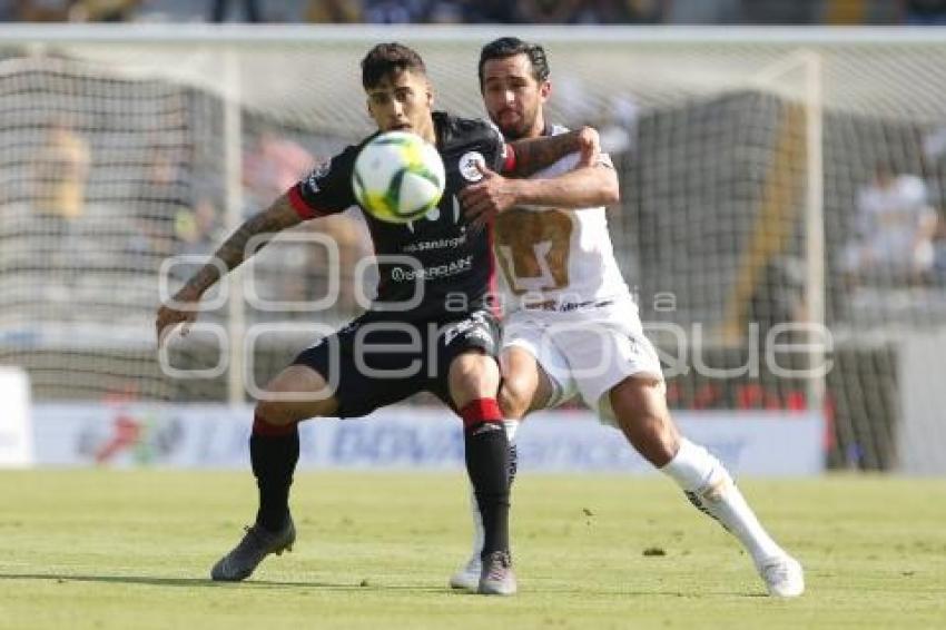 FÚTBOL . LOBOS BUAP VS PUMAS