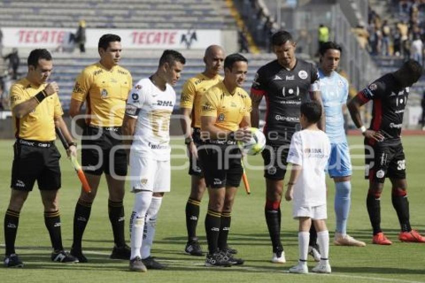 FÚTBOL . LOBOS BUAP VS PUMAS