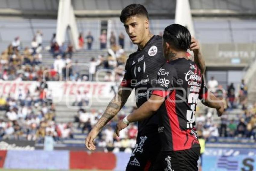 FÚTBOL . LOBOS BUAP VS PUMAS