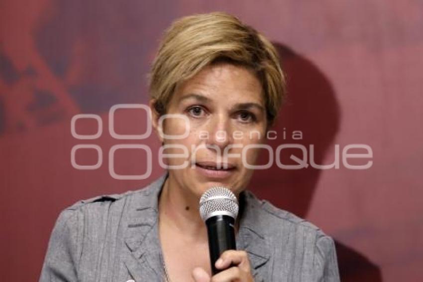 ALEJANDRA RUBIO