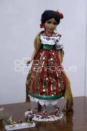 EXPOSICIÓN TRAJE DE LA CHINA POBLANA