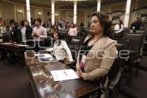 PARLAMENTO DE MUJERES