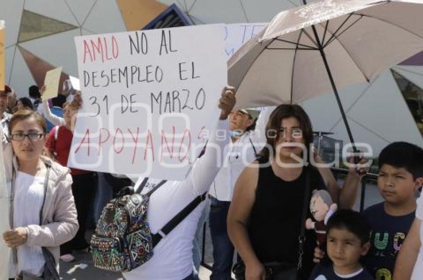 AMLO . MANIFESTACIÓN . CENTRO EXPOSITOR