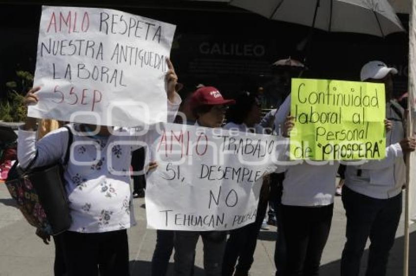 AMLO . MANIFESTACIÓN . CENTRO EXPOSITOR