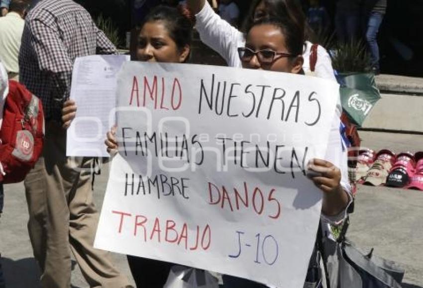 AMLO . MANIFESTACIÓN . CENTRO EXPOSITOR