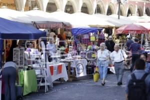 VENDEDORES FERIA DEL LIBRO