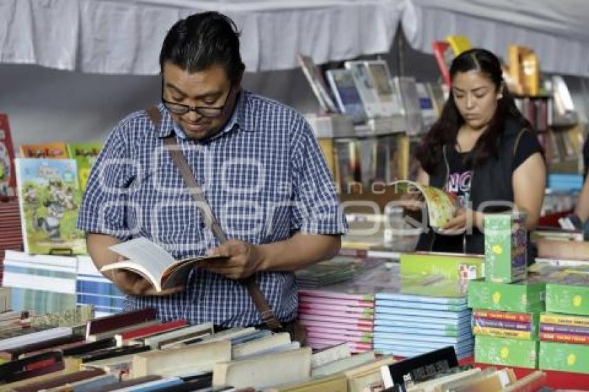 GOBIERNO MUNICIPAL . FERIA DEL LIBRO