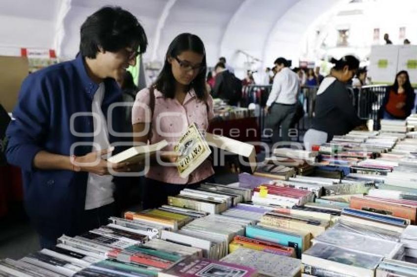 GOBIERNO MUNICIPAL . FERIA DEL LIBRO