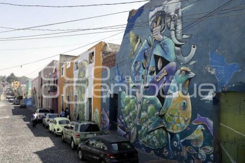 NOCHE DE MUSEOS . TURIBUS BARRIOS