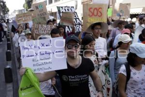 MANIFESTACIÓN CONTRA CAMBIO CLIMÁTICO