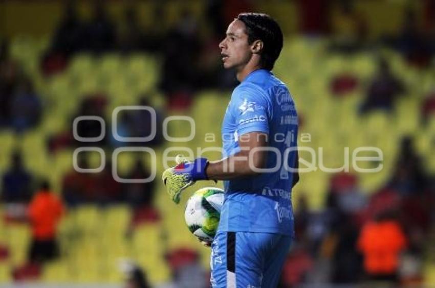 FÚTBOL . MONARCAS VS LOBOS BUAP