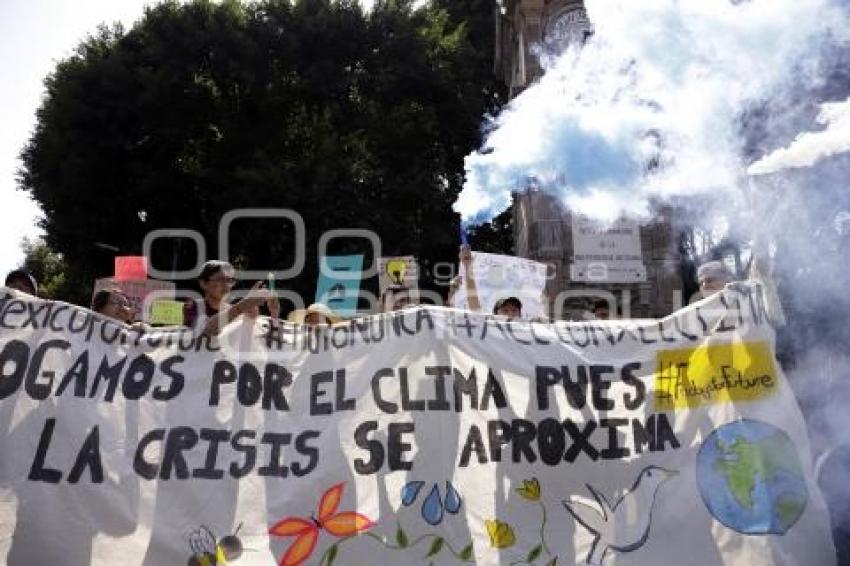 MANIFESTACIÓN CONTRA CAMBIO CLIMÁTICO