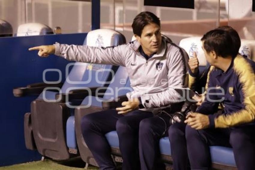 FÚTBOL . CLUB PUEBLA VS PUMAS