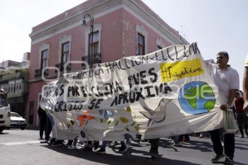 MANIFESTACIÓN CONTRA CAMBIO CLIMÁTICO