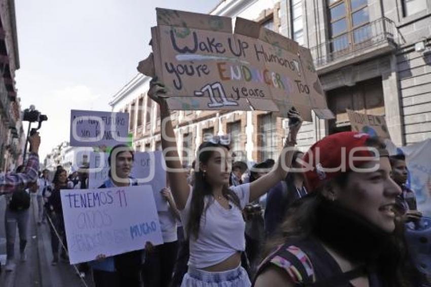 MANIFESTACIÓN CONTRA CAMBIO CLIMÁTICO