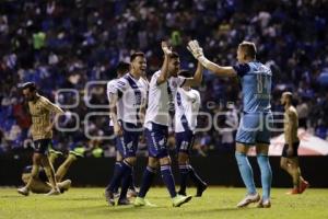 FÚTBOL . CLUB PUEBLA VS PUMAS