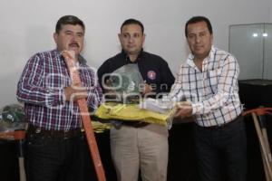 EQUIPO CONTRA INCENDIOS FORESTALES