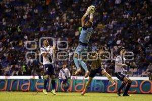 FÚTBOL . CLUB PUEBLA VS PUMAS