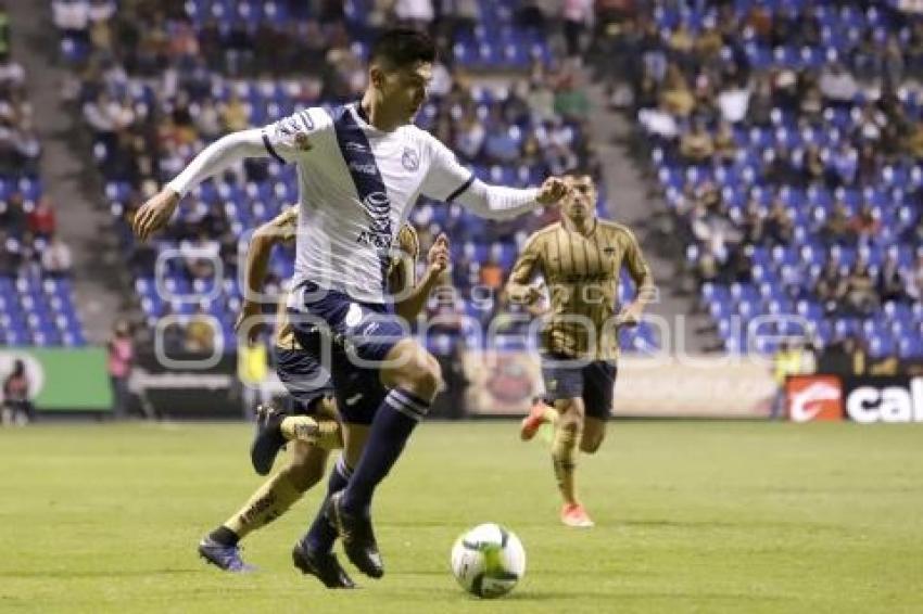 FÚTBOL . CLUB PUEBLA VS PUMAS