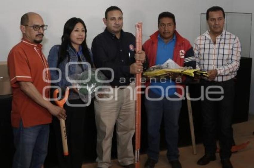 EQUIPO CONTRA INCENDIOS FORESTALES