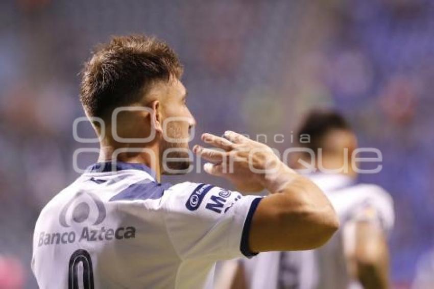 FÚTBOL . CLUB PUEBLA VS PUMAS