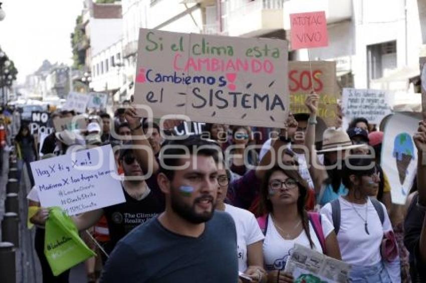 MANIFESTACIÓN CONTRA CAMBIO CLIMÁTICO