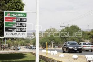 PRECIO GASOLINA . ACATLÁN