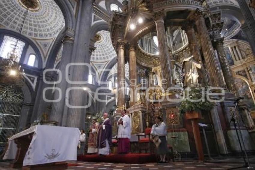 MISA DOMINICAL . CATEDRAL