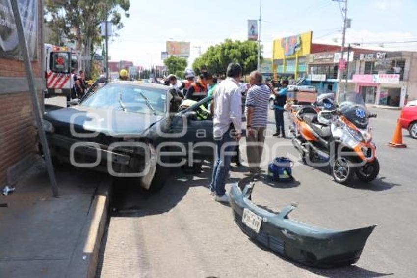 CHOQUE . CALZADA ZAVALETA