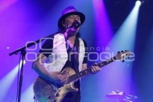 CARLOS SANTANA