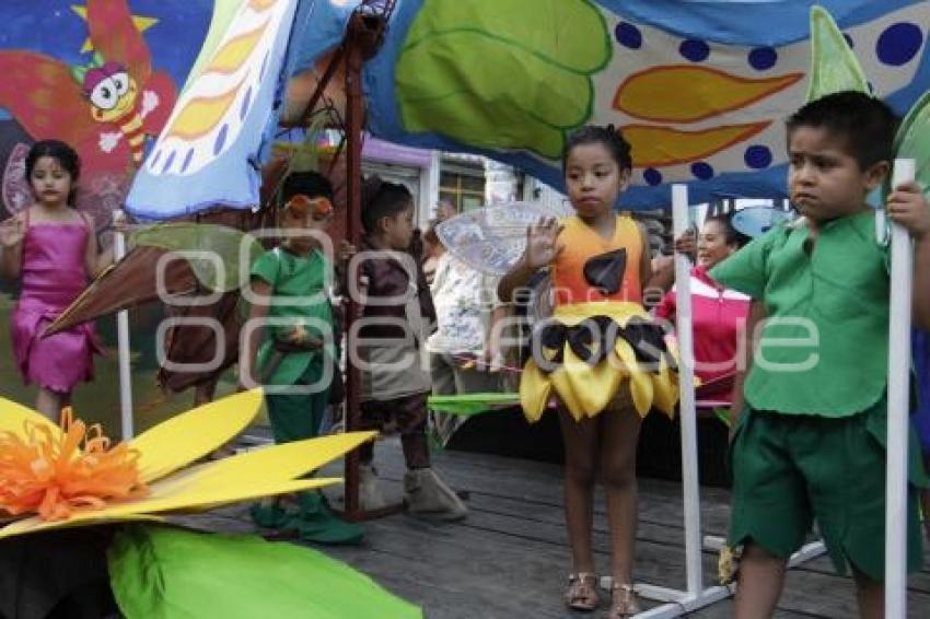 DESFILE DE LA PRIMAVERA . ACATLÁN