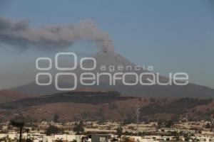 VOLCÁN POPOCATÉPETL . FUMAROLA