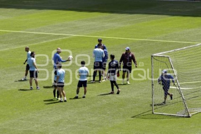 ENTRENAMIENTO CLUB PUEBLA