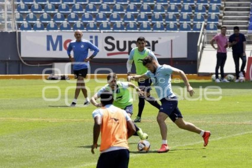 ENTRENAMIENTO CLUB PUEBLA