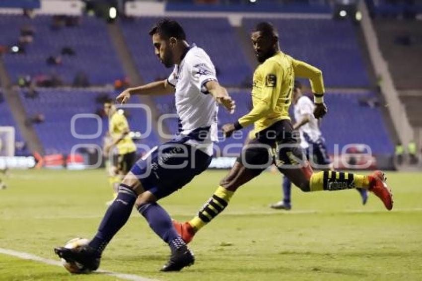 FÚTBOL . CLUB PUEBLA VS MONARCAS