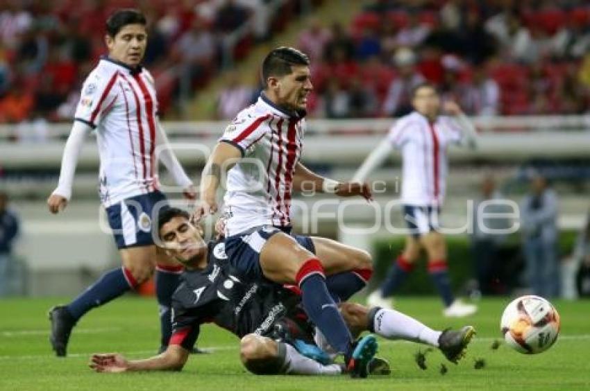 FÚTBOL . CHIVAS VS LOBOS