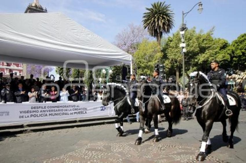 DESFILE . ANIVERSARIO POLICÍA MUNICIPAL