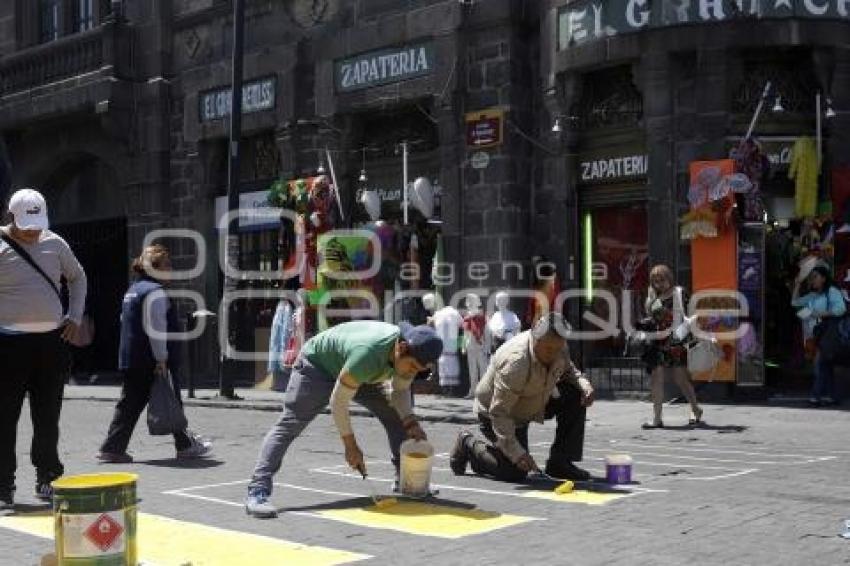 MEJORAS CENTRO HISTÓRICO . COMERCIANTES AMBULANTES