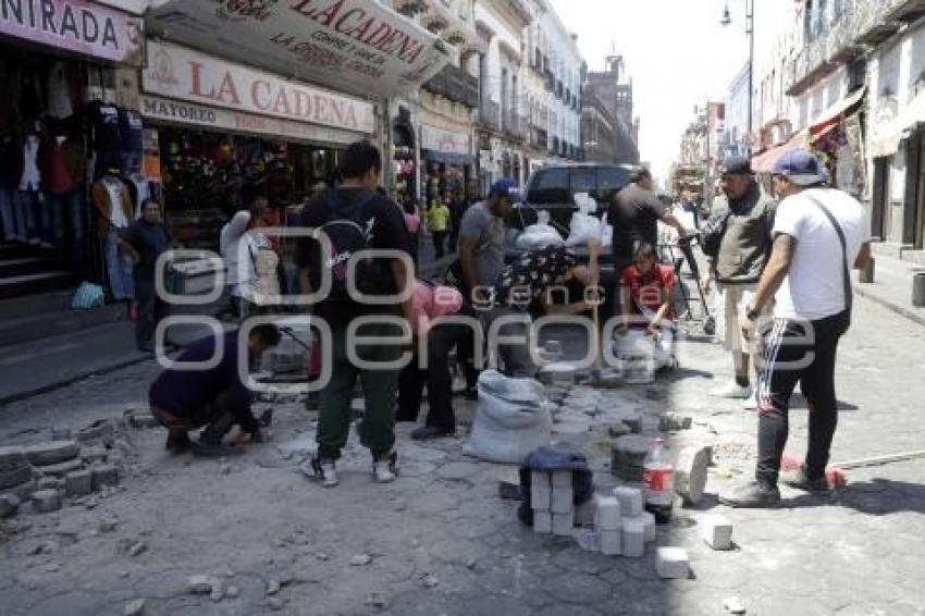 MEJORAS CENTRO HISTÓRICO . COMERCIANTES AMBULANTES