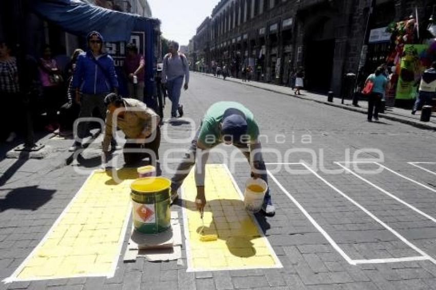 MEJORAS CENTRO HISTÓRICO . COMERCIANTES AMBULANTES