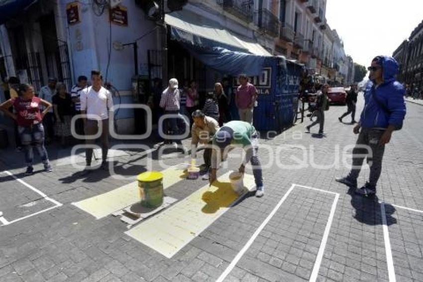 MEJORAS CENTRO HISTÓRICO . COMERCIANTES AMBULANTES