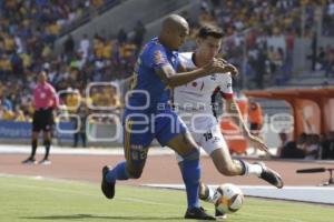 FÚTBOL . LOBOS BUAP VS TIGRES