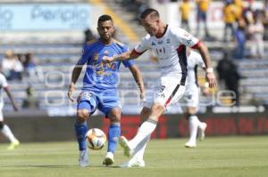 FÚTBOL . LOBOS BUAP VS TIGRES